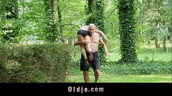 Hot Nagging little bitch gets old cock punishment in the woods kule videoer