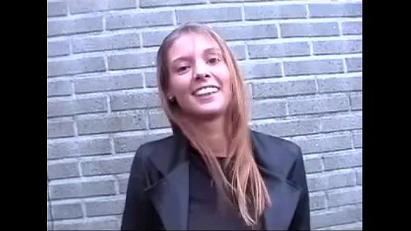 Hete Flemish Stephanie fucked in a car (Belgian Stephanie fucked in car coole video's
