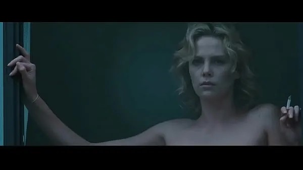 Vroči Charlize Theron in The Burning Plain (2009 kul videoposnetki
