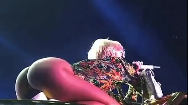 Hete miley cyrus perfect ass show coole video's