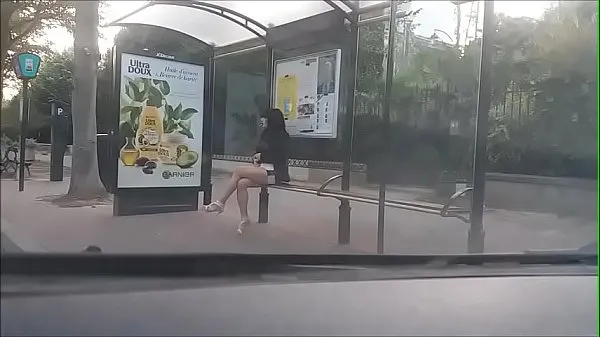 Καυτά bitch at a bus stop δροσερά βίντεο