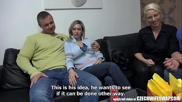 Hot Blonde Wife Cheating her Husband kule videoer