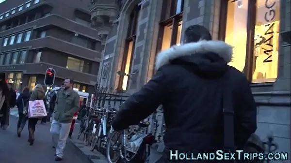 Dutch hooker in fishnets vídeos legais