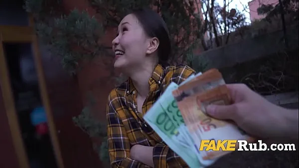 Hete Amateur Asian Baker - POV coole video's