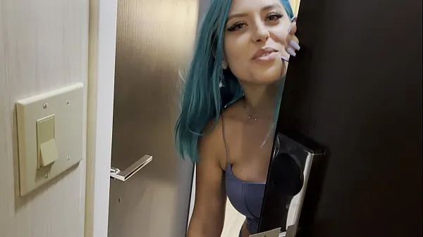 Heta Casting Curvy: Blue Hair Thick Porn Star BEGS to Fuck Delivery Guy coola videor