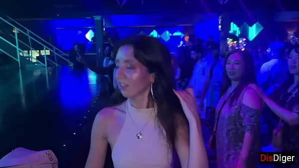Hot Horny girl agreed to sex in a nightclub in the toilet cool Videos